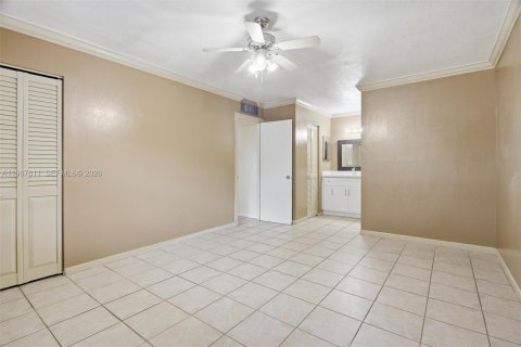 Copropriété à vendre à Lauderhill, Floride: 2 chambres, 104.98 m2 № 2081426 - photo 18