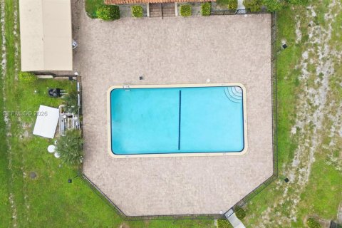 Copropriété à vendre à Lauderhill, Floride: 2 chambres, 104.98 m2 № 2081426 - photo 30