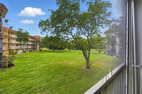 Copropriété à vendre à Lauderhill, Floride: 2 chambres, 104.98 m2 № 2081426 - photo 13