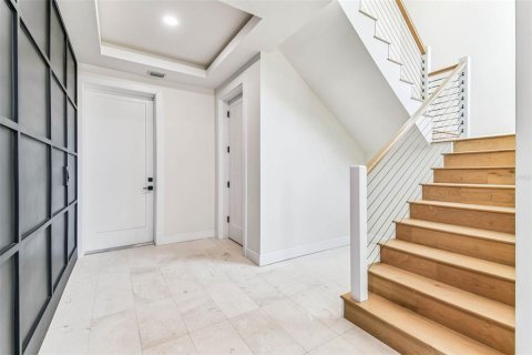 Casa en venta en Treasure Island, Florida, 4 dormitorios, 357.12 m2 № 1911578 - foto 17