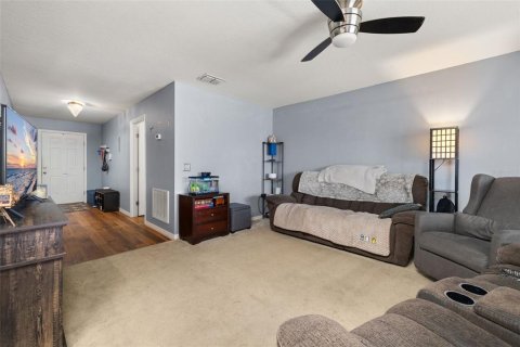 Villa ou maison à vendre à Haines City, Floride: 3 chambres, 128.48 m2 № 2267043 - photo 3