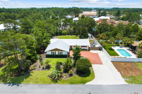 House in Santa Rosa Beach, Florida 4 bedrooms, 195.56 sq.m. № 590393 - photo 1