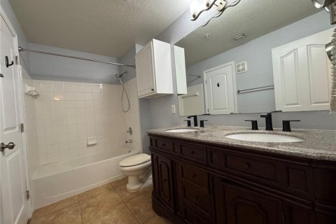 Condominio en alquiler en Maitland, Florida, 4 dormitorios, 158.58 m2 № 1783027 - foto 18