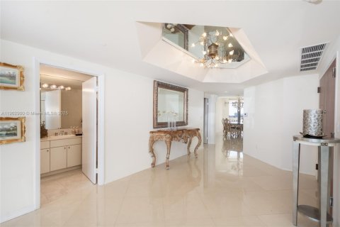 Купить кондоминиум в Авентура, Флорида 2 спальни, 244.33м2, № 1966098 - фото 6