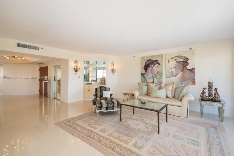 Купить кондоминиум в Авентура, Флорида 2 спальни, 244.33м2, № 1966098 - фото 5