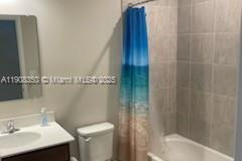 Casa en alquiler en Port St. Lucie, Florida, 3 dormitorios, 139.63 m2 № 2012712 - foto 13