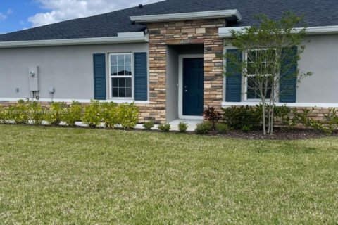 Casa en alquiler en Port St. Lucie, Florida, 3 dormitorios, 139.63 m2 № 2012712 - foto 2