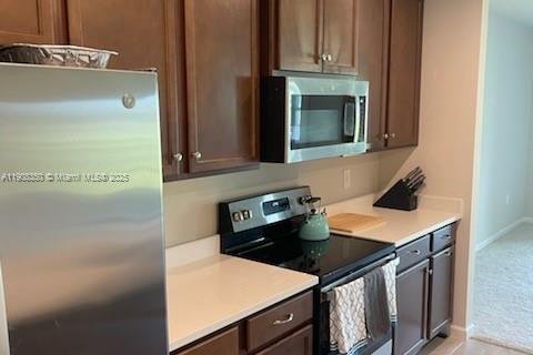 Casa en alquiler en Port St. Lucie, Florida, 3 dormitorios, 139.63 m2 № 2012712 - foto 6