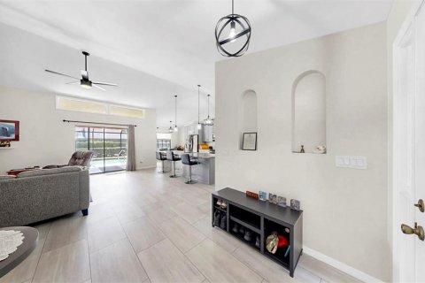 Casa en venta en Bradenton, Florida, 3 dormitorios, 171.5 m2 № 1744943 - foto 6
