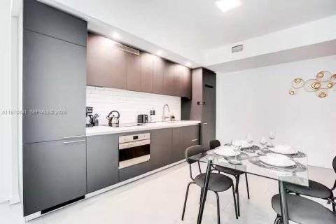 Condominio en venta en Miami, Florida, 1 dormitorio, 51 m2 № 2032881 - foto 5