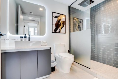 Condominio en venta en Miami, Florida, 1 dormitorio, 51 m2 № 2032881 - foto 12