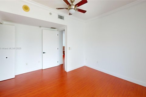 Copropriété à louer à Miami, Floride: 2 chambres, 112.6 m2 № 1855007 - photo 15