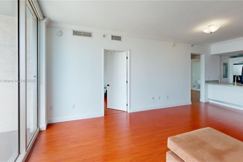 Copropriété à louer à Miami, Floride: 2 chambres, 112.6 m2 № 1855007 - photo 14