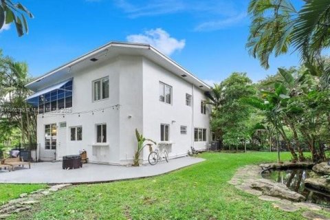 Villa ou maison à louer à Surfside, Floride: 4 chambres, 200.02 m2 № 1897104 - photo 1