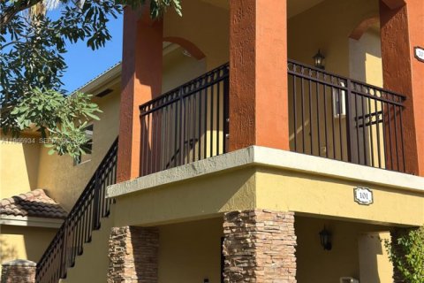 Condo in Homestead, Florida, 3 bedrooms  № 2081355