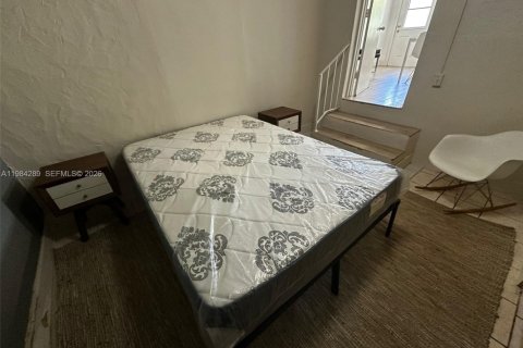 Снять в аренду коммерческую недвижимость в Майами, Флорида 1 спальня, 55.74м2, № 2045506 - фото 13