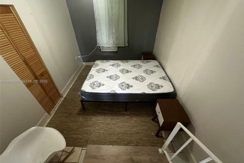 Снять в аренду коммерческую недвижимость в Майами, Флорида 1 спальня, 55.74м2, № 2045506 - фото 9