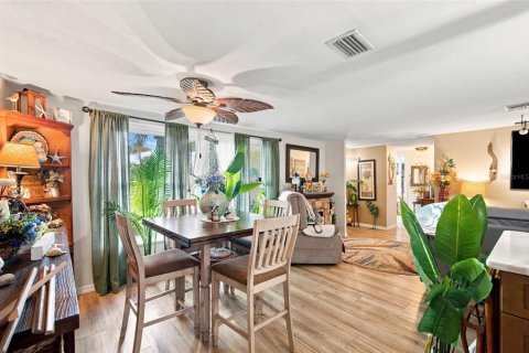 Villa ou maison à vendre à Hudson, Floride: 2 chambres, 97.08 m2 № 2259264 - photo 18