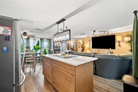 Villa ou maison à vendre à Hudson, Floride: 2 chambres, 97.08 m2 № 2259264 - photo 13