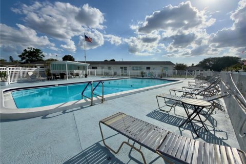 Copropriété à vendre à Pinellas Park, Floride: 2 chambres, 88.26 m2 № 2212327 - photo 21