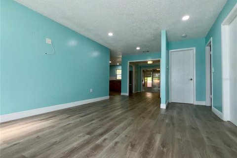 Copropriété à vendre à Pinellas Park, Floride: 2 chambres, 88.26 m2 № 2212327 - photo 11