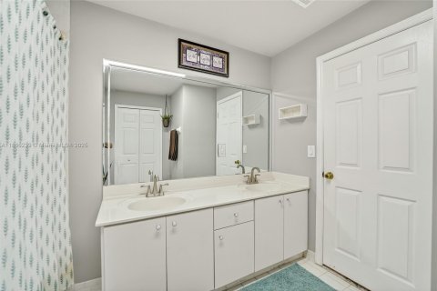 Villa ou maison à vendre à Davie, Floride: 3 chambres, 152.27 m2 № 1921083 - photo 27