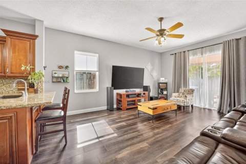 Villa ou maison à vendre à Davie, Floride: 3 chambres, 152.27 m2 № 1921083 - photo 18