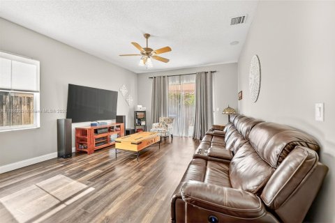 Villa ou maison à vendre à Davie, Floride: 3 chambres, 152.27 m2 № 1921083 - photo 20