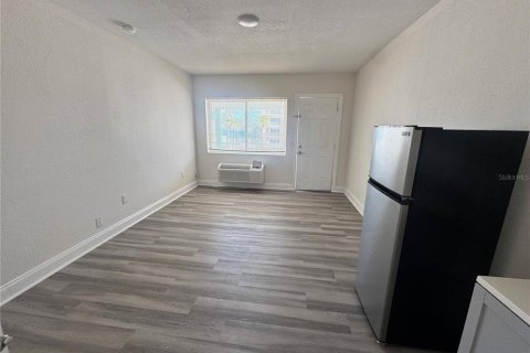 Apartamento en alquiler en Daytona Beach Shores, Florida, 32.52 m2 № 1901149 - foto 15