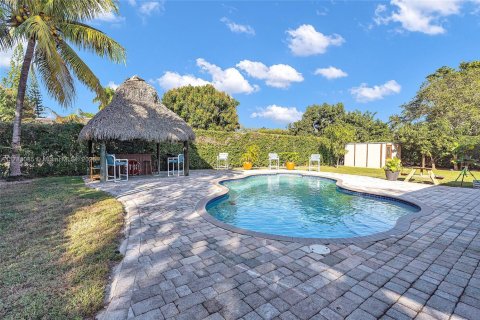 House in Miami, Florida 3 bedrooms, 125.6 sq.m. № 2022518 - photo 21