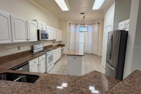 House in Haines City, Florida 3 bedrooms, 171.31 sq.m. № 1912025 - photo 4
