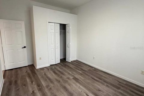 House in Haines City, Florida 3 bedrooms, 171.31 sq.m. № 1912025 - photo 9