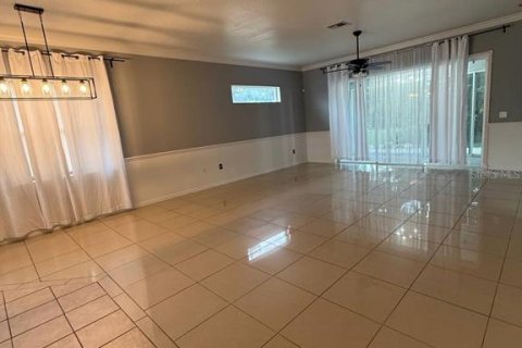 House in Haines City, Florida 3 bedrooms, 171.31 sq.m. № 1912025 - photo 2