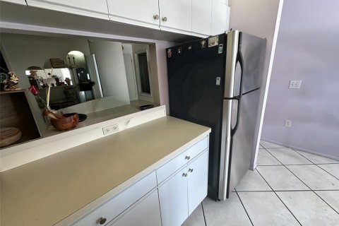 Купить кондоминиум в Брейдентон, Флорида 9 комнат, 104.98м2, № 2214882 - фото 7
