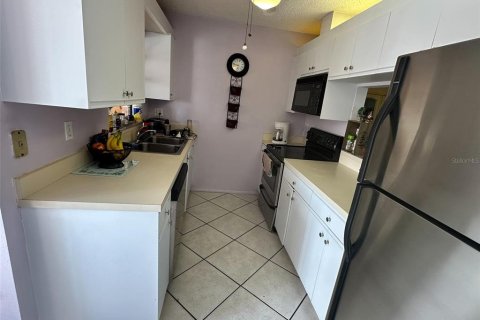 Купить кондоминиум в Брейдентон, Флорида 9 комнат, 104.98м2, № 2214882 - фото 6