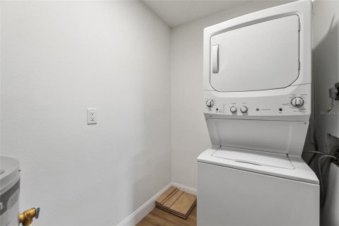 Condo in Venice, Florida, 2 bedrooms  № 1866640 - photo 23
