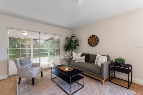 Condo in Venice, Florida, 2 bedrooms  № 1866640 - photo 12