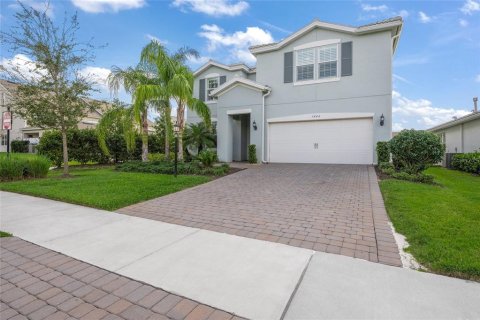 House in Bradenton, Florida 4 bedrooms, 265.61 sq.m. № 1549314 - photo 1