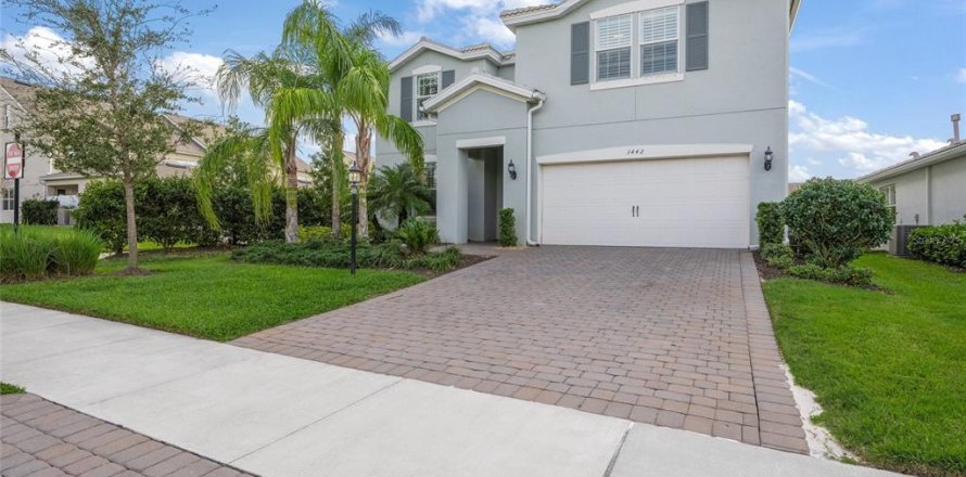 House in Bradenton, Florida 4 bedrooms, 265.61 sq.m. № 1549314