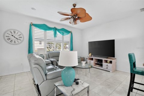 Casa en venta en Leesburg, Florida, 2 dormitorios, 205.41 m2 № 1915607 - foto 9