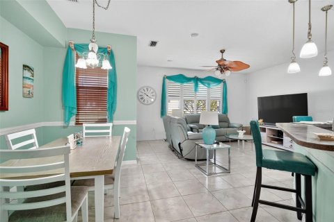 Casa en venta en Leesburg, Florida, 2 dormitorios, 205.41 m2 № 1915607 - foto 8