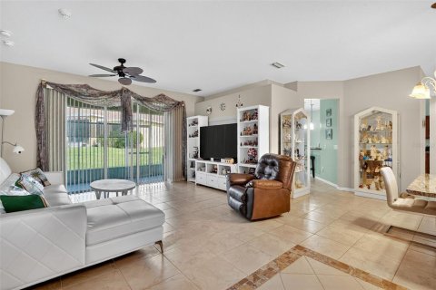 Casa en venta en Leesburg, Florida, 2 dormitorios, 205.41 m2 № 1915607 - foto 3