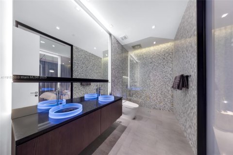 Copropriété à vendre à Miami, Floride: 3 chambres, 262.08 m2 № 1970927 - photo 17