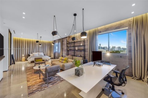 Copropriété à vendre à Miami, Floride: 3 chambres, 262.08 m2 № 1970927 - photo 12