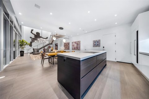 Copropriété à vendre à Miami, Floride: 3 chambres, 262.08 m2 № 1970927 - photo 25