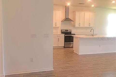 Villa ou maison à louer à Hudson, Floride: 4 chambres, 186.18 m2 № 2386319 - photo 10