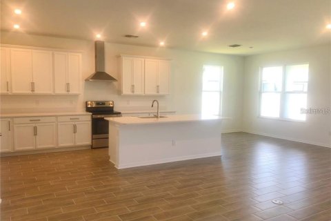 Villa ou maison à louer à Hudson, Floride: 4 chambres, 186.18 m2 № 2386319 - photo 3