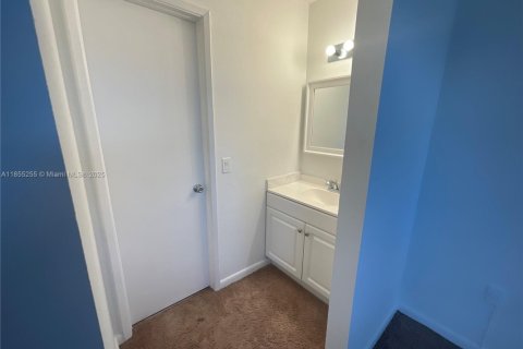 Condominio en venta en Sunrise, Florida, 2 dormitorios, 91.6 m2 № 1874901 - foto 11