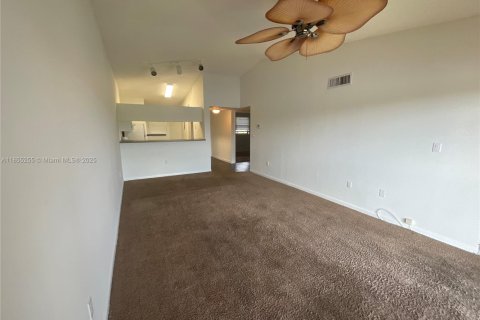 Condominio en venta en Sunrise, Florida, 2 dormitorios, 91.6 m2 № 1874901 - foto 5