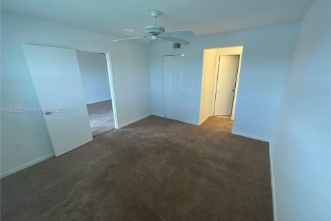 Condominio en venta en Sunrise, Florida, 2 dormitorios, 91.6 m2 № 1874901 - foto 8